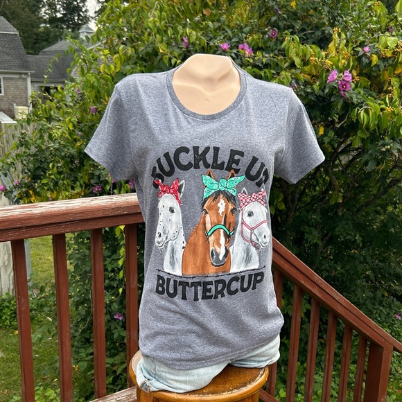 Tractor Supply Company Gilden Gray Graphic Tee with Horse Design- NWT's - Picture 1 of 5